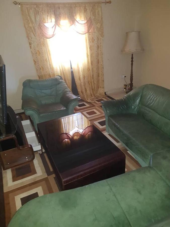 Touray Guest House Old Yundum Esterno foto